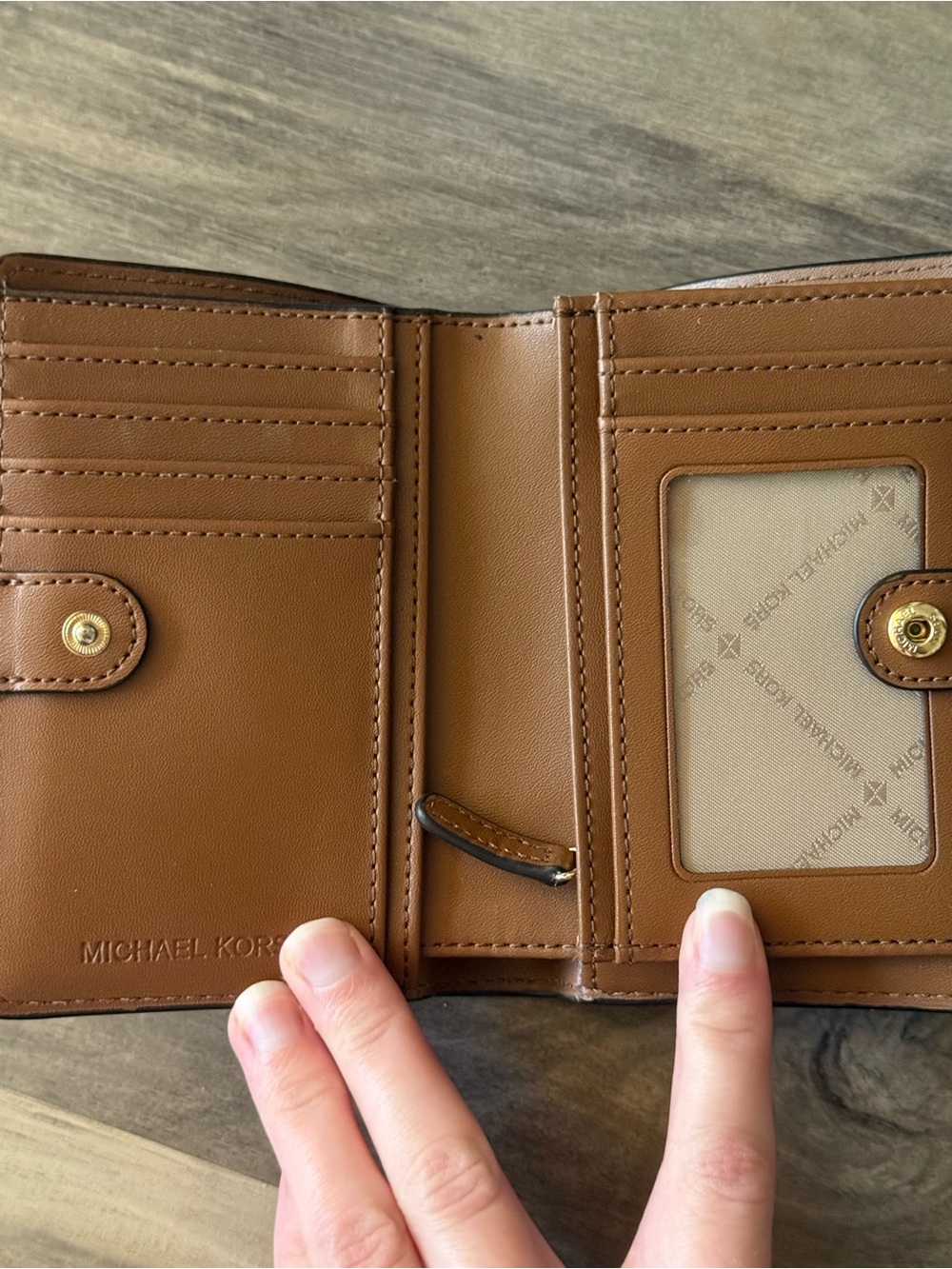 Michael Kors Wallet - Picture 2 of 2